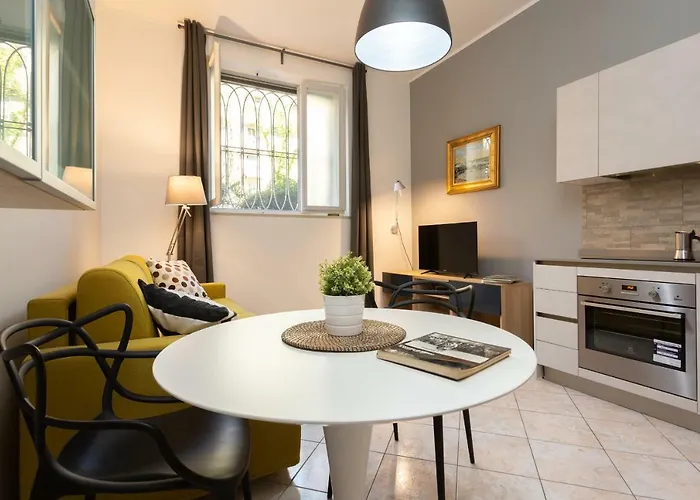 The Best Rent - Cozy Studio Apartment In Milan Downtown